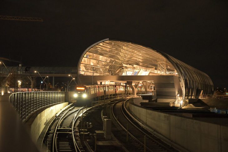 Hier fahren die ersten Züge in den neuen UBahnhof Elbbrücken